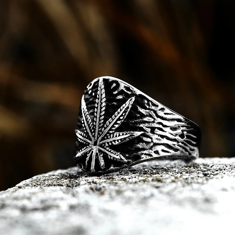 Retro Cannabis Leaf Open Ring