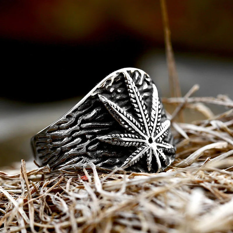 Retro Cannabis Leaf Open Ring